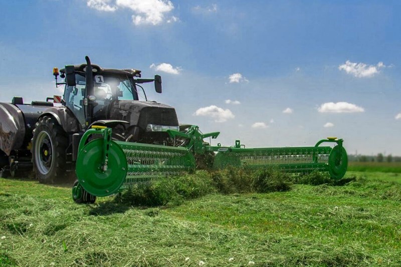 SaMASZ Twist seeria vaalutid on valikus töölaiustega 2,15 kuni 6,7 m. Vaalutid on vastavalt mudelitele esimese või tagumise haakega, ning hüdraulilise ajamiga. 